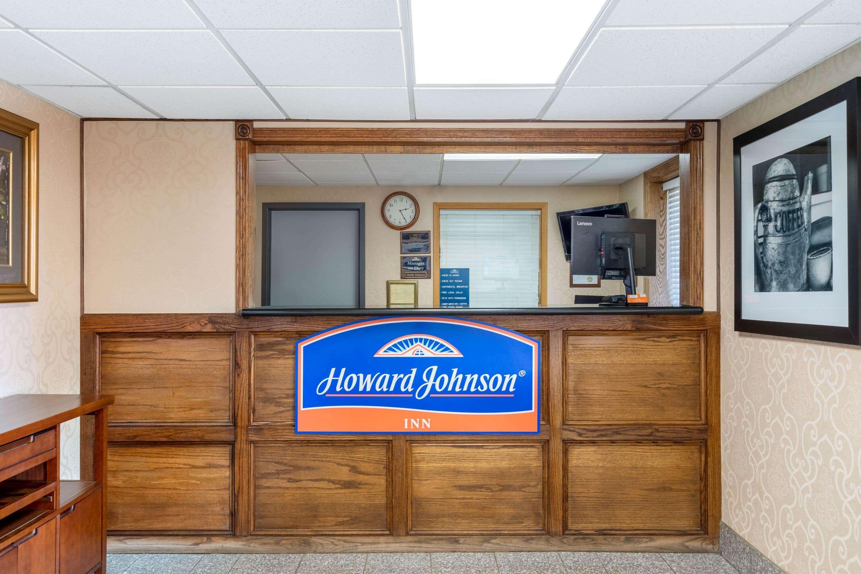 Howard Johnson By Wyndham Gillette Kültér fotó
