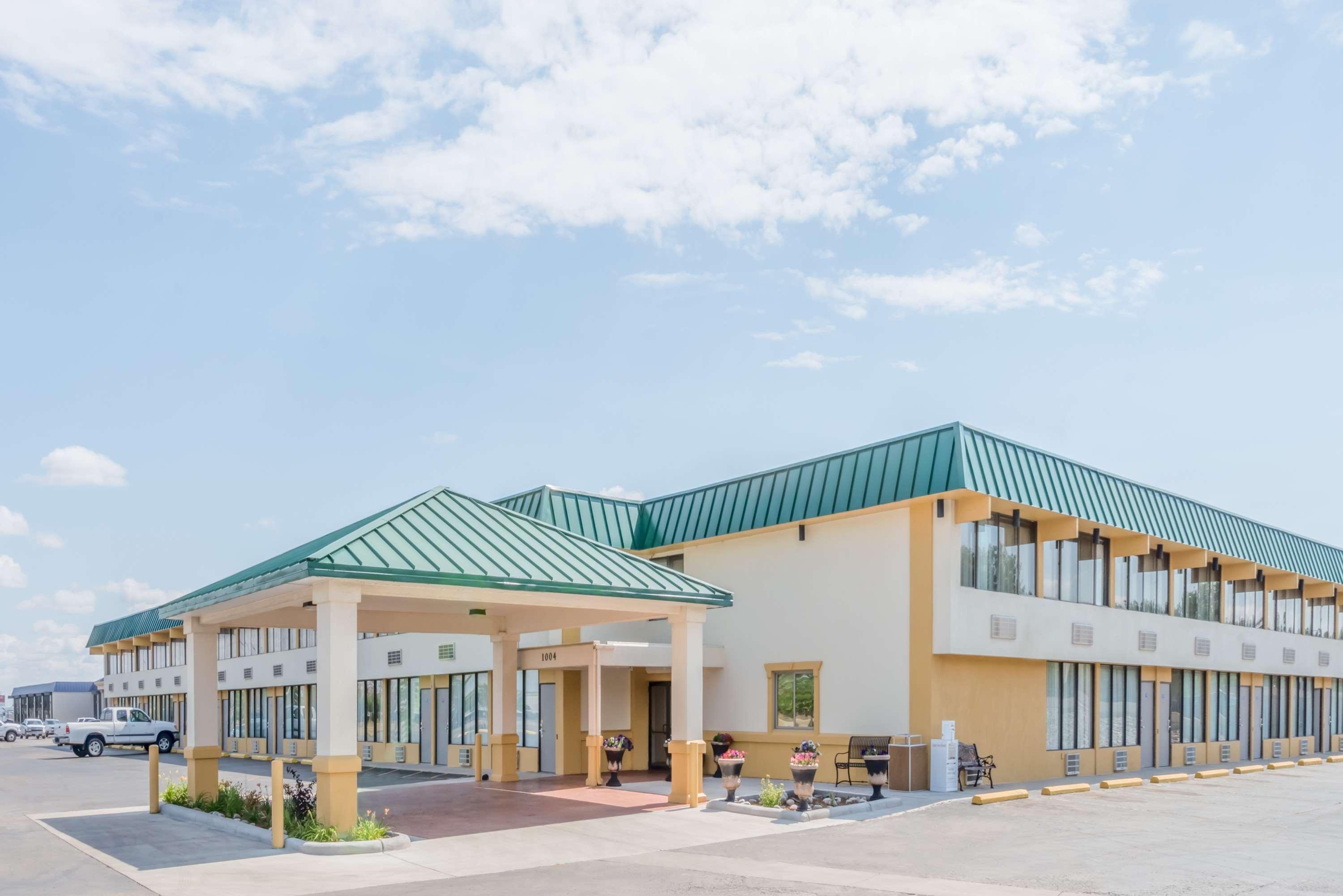 Howard Johnson By Wyndham Gillette Kültér fotó